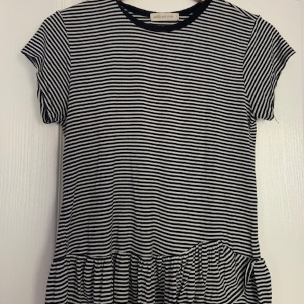 Short peplum top- excellent condition